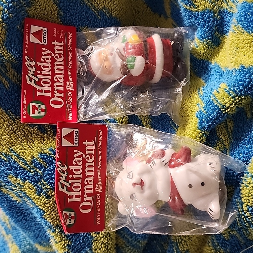 Set of 2 Vintage Holiday Ornaments Citgo 7-11